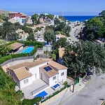 Villa Zaragoza by Villa Plus