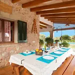 Villa Asuncion by Villa Plus