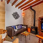 Albuqassim A Modern Townhouse In Pollensa, With Heated Pool