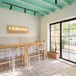 Forenna Hostel (Adults Only)