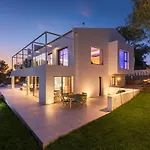 Villa Sky - By Esteva Emerald Stay