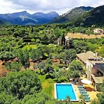 Lovely Mallorquin Farmhouse In Pollensa By Renthousing