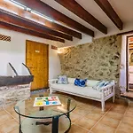 Charming Pollensa Villa Beautiful Views Of The Tramuntana Mountains La Coma I 4 Bedrooms Pollensa
