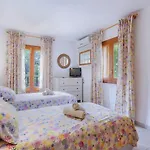 Villa Tomir Llenaire