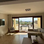 Bonita casa pareada 2º linea mar