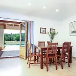 Villa Mares
