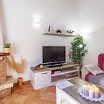 Apartment Hall Of The Mountain
