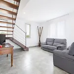Villa Albaimar With Swimming Pool And Garden