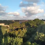 Villa Des Troncs