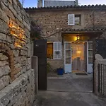 Ca Na Mon