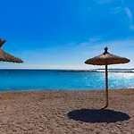 Globales Cala Bona Suites