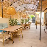 Apartamentos Flor los Almendros