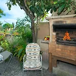 Owl Booking Villa Guillermo - Rustic Stay