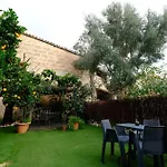 Casa Caimari Guest House B&B, for mountain lovers!