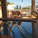 Apartamentos Azul Playa