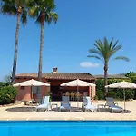 Finca típica mallorquina CAN PUÇA