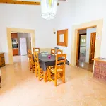 Perfecta villa para vacaciones con wifi y A/C
