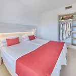 Hotel Illot Suites