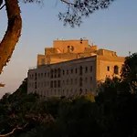 Petit Hotel Hostatgeria Sant Salvador