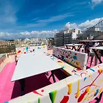 We Street Hostel - El Arenal-Albergue Juvenil