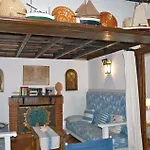 Stunning Home In San Telmo With Kitchen