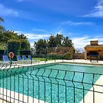 Villa Para 10 Personas Con Bbq Piscina Y Terraza