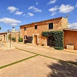 Lavish Villa With Private Swimming Pool