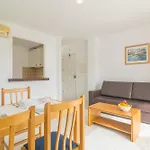 Apartamentos Massanet