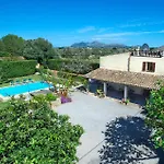 Villa Taberna by Villa Plus