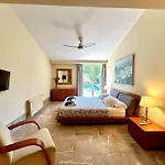 Confortable Chalet Con Piscina