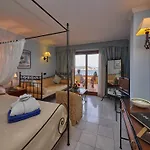 Hotel Petit Cala Fornells