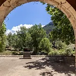 Honor - Rustic Villa For 16 People