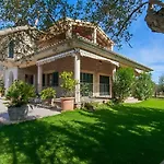 Villa Cas Mestre con piscina en entorno rural