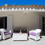 Doppelhaushaelfte Mit Pool, Garten Und Klimaanlage