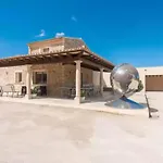 Villa With Private Pool In Jornets