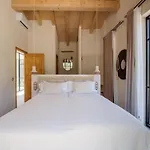 Lavish Villa With Private Pool
