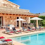 Villa La Boveda by Villa Plus