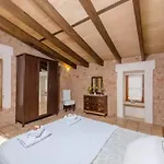 Villa With Private Pool In Llucmajor