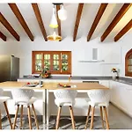 Country Lane Farmhouse Set In Pollenca Hills