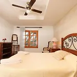 Traditional Villa Near The Town Of Pollensa By Renthousing