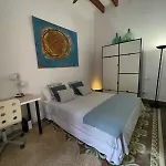 Amplia casa con piscina cerca playa