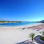 Xara New At The Beach For 6 By Bebreeze