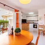 Xiprer, Apartment