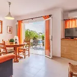 Xiprer, Apartment