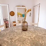 Casa magnifica a pocos metros de la playa con A/C