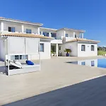 Stunning Villa In Inca