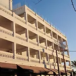 Hotel Q-Royal