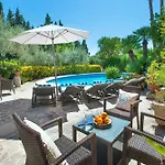 Owl Booking Villa Suavet Petit - Exclusive Property With A Stunning Pool