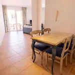Nice Apartment With Wifi And Pool