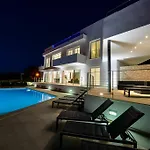 Villa Serenity